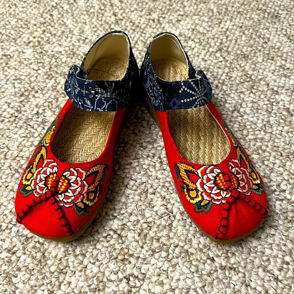 Chinese style  flats shoes red colorful